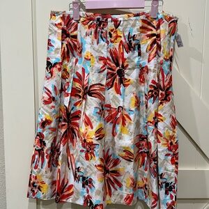 EUC New York & Co sidezip skirt. Size 10. 100 cotton. Waist flat16.5”.Length25”